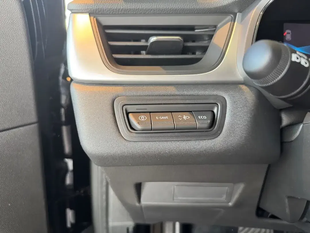 Mitsubishi ASX - Thumbnail 9