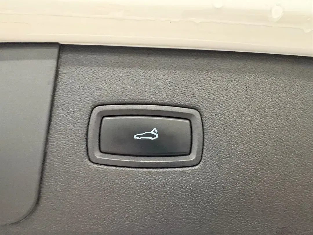 Porsche Cayenne - Thumbnail 13
