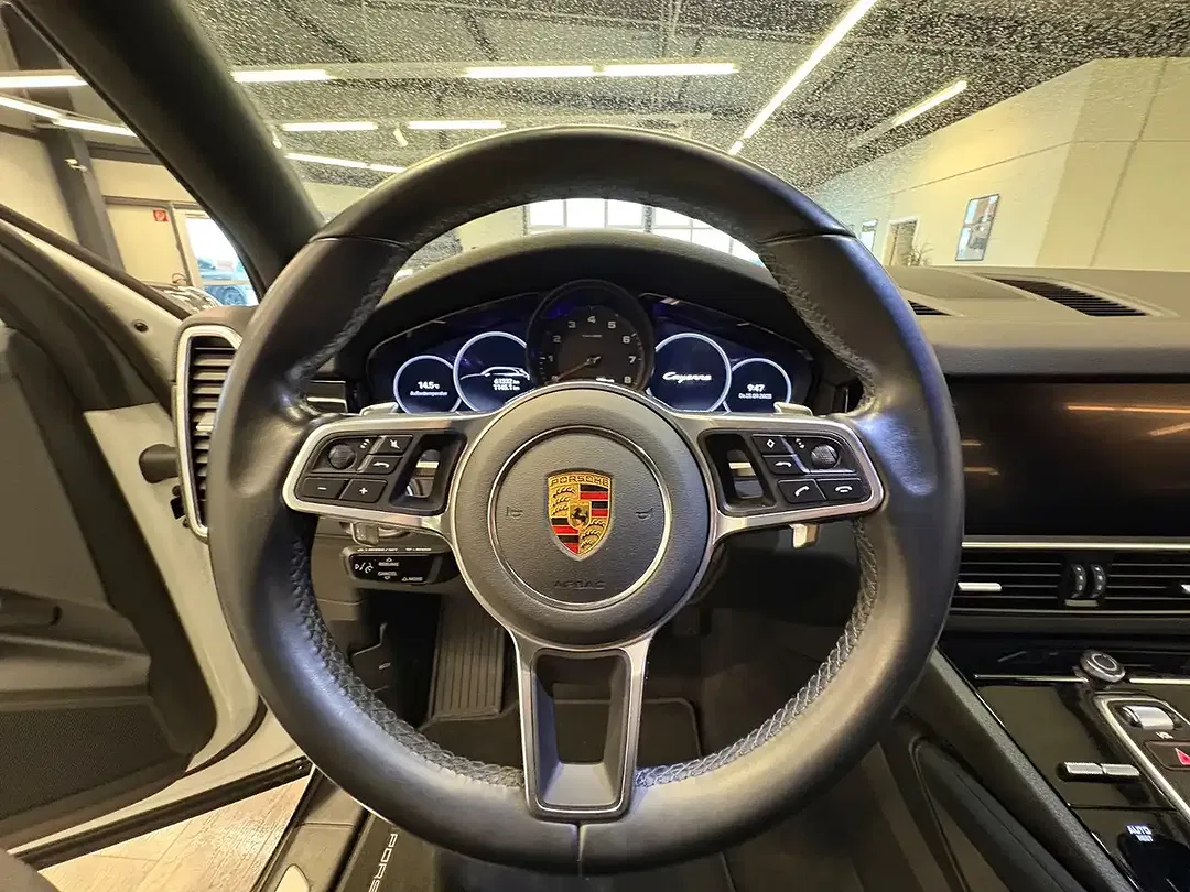 Porsche Cayenne - Thumbnail 14