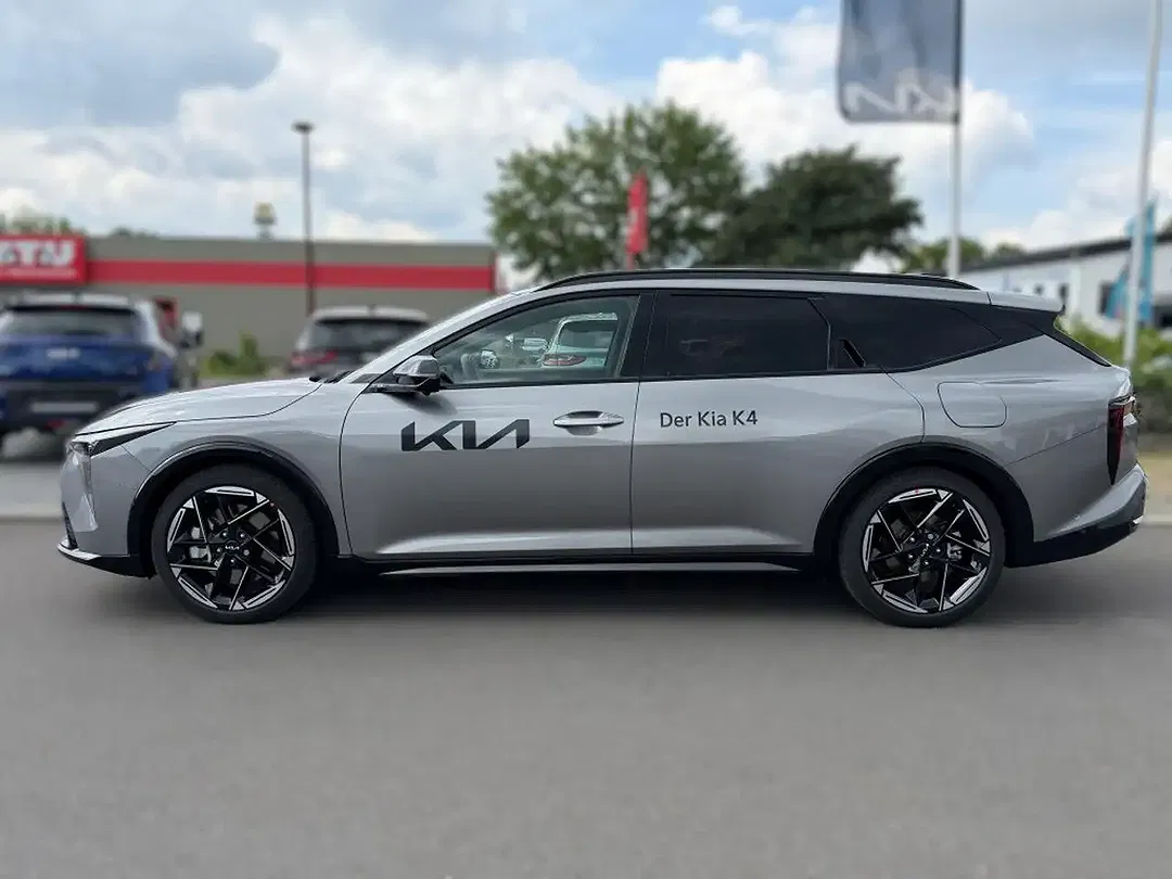 Kia K4 - Thumbnail 3