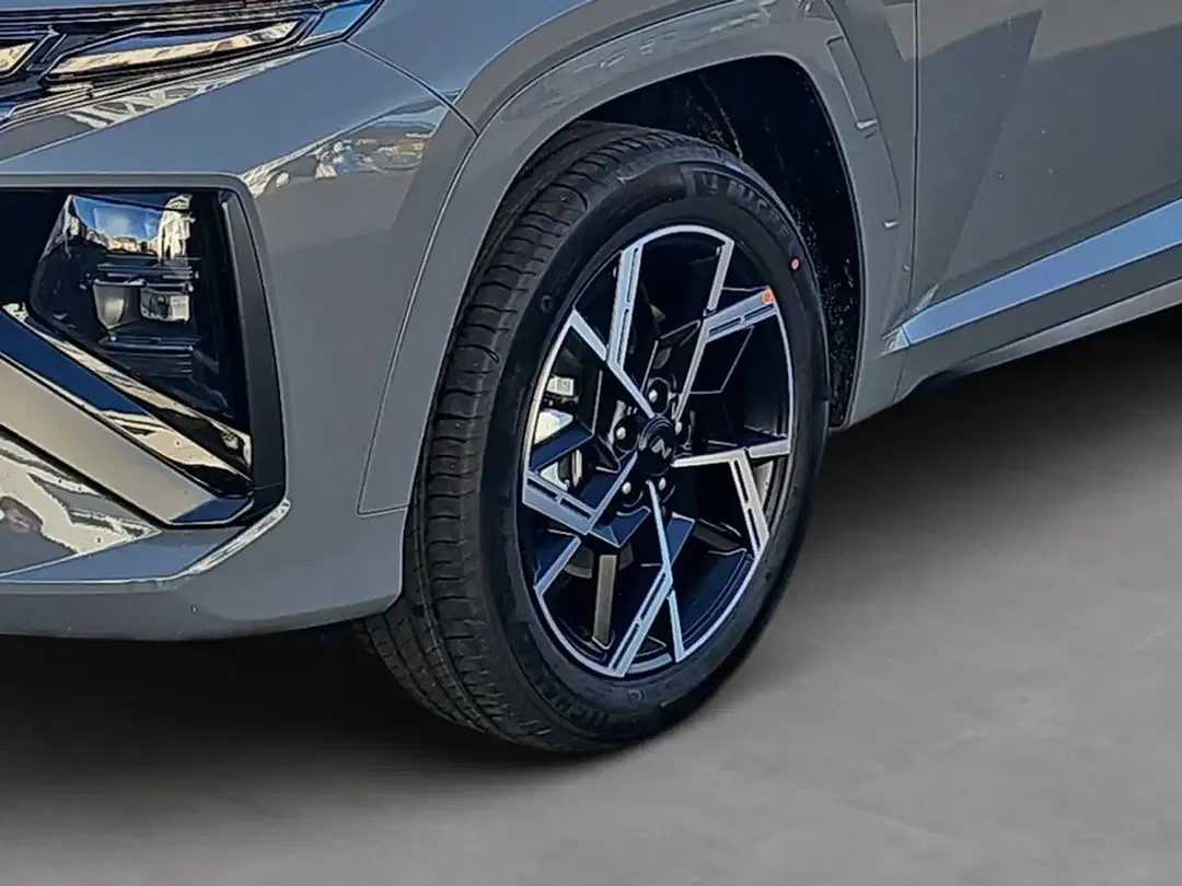 Hyundai TUCSON - Thumbnail 6