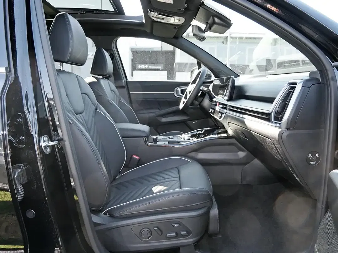 Kia Sorento - Thumbnail 9