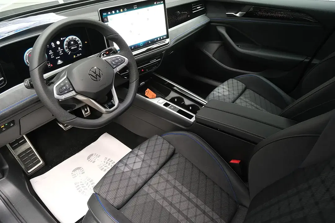 Volkswagen Passat Variant - Thumbnail 14