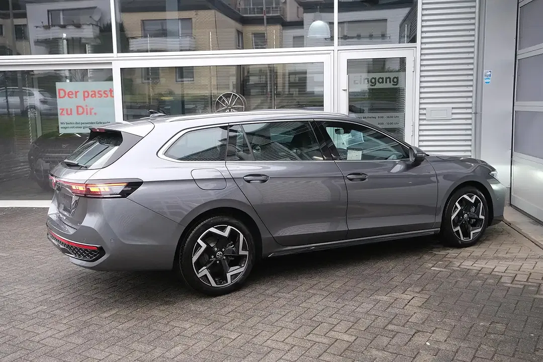 Volkswagen Passat Variant - Thumbnail 5
