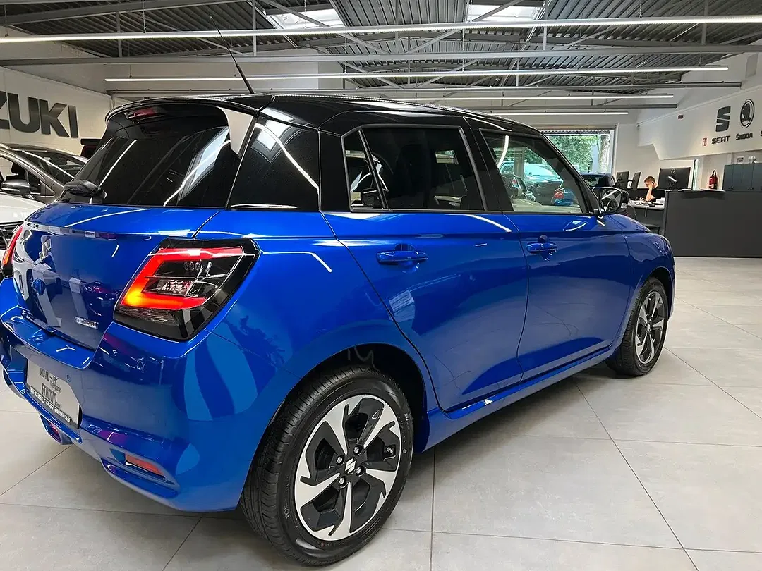 Suzuki Swift - Thumbnail 5