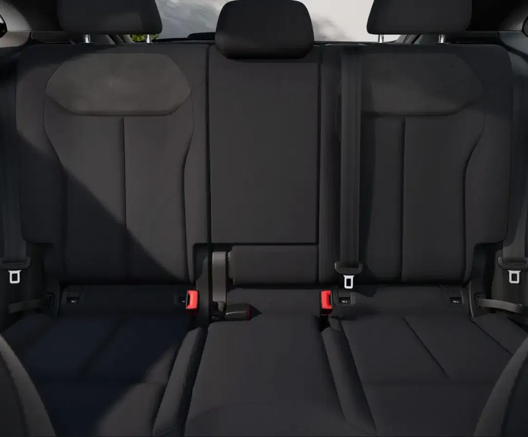 Audi Q3 - Thumbnail 13