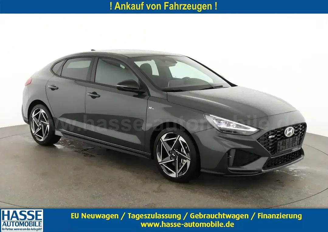 Hyundai i30 - Thumbnail 1