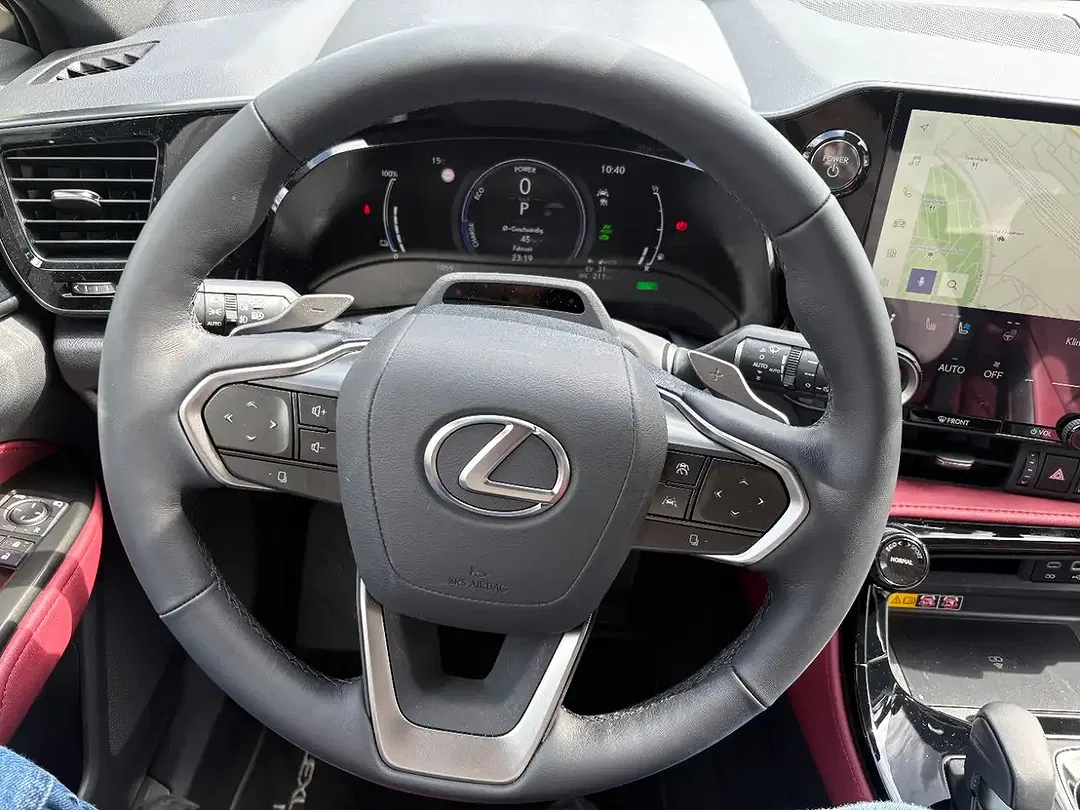 Lexus NX 450h+ - Thumbnail 5