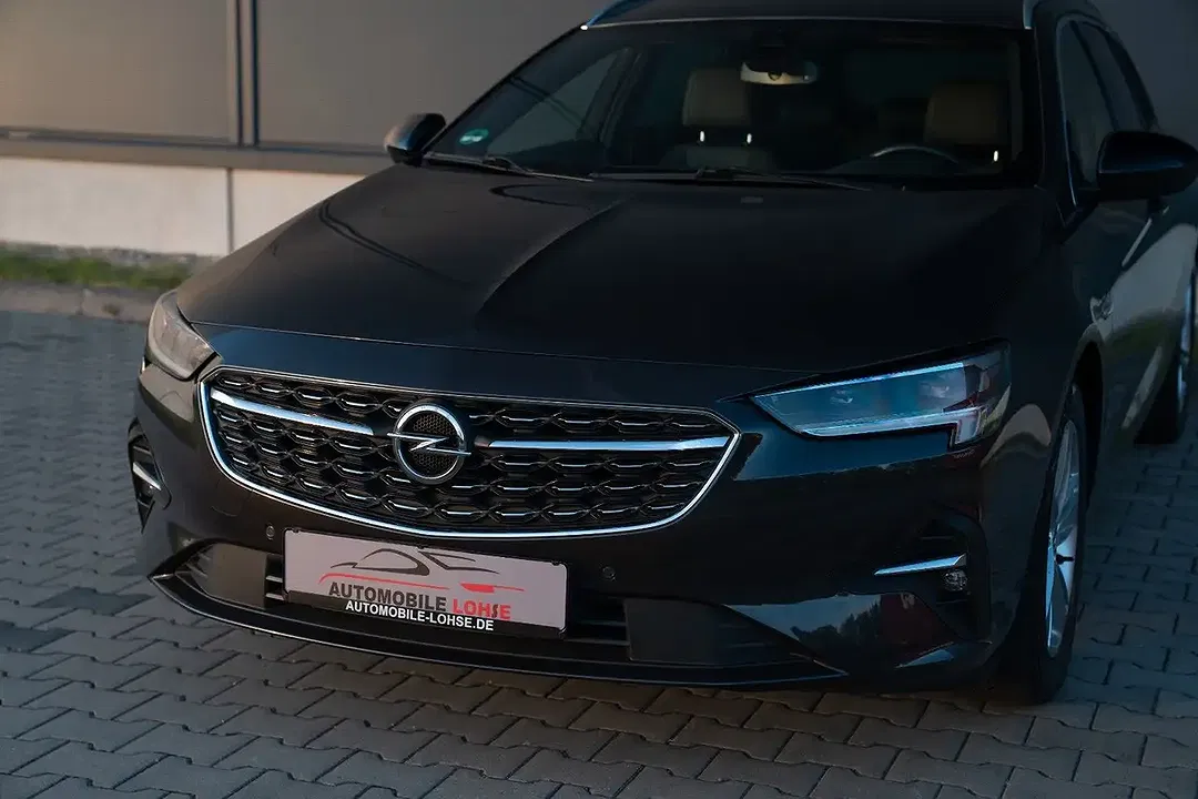 Opel Insignia - Thumbnail 2