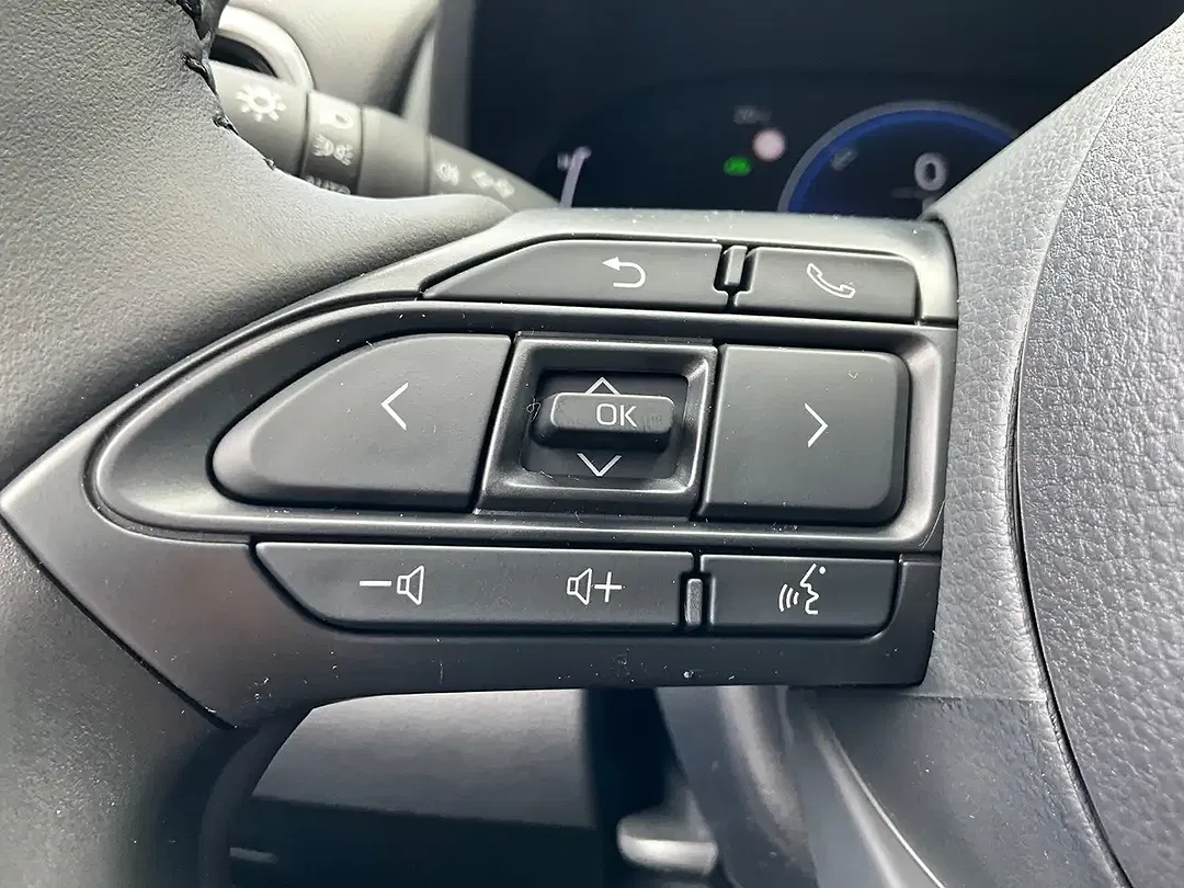Toyota Yaris - Thumbnail 14