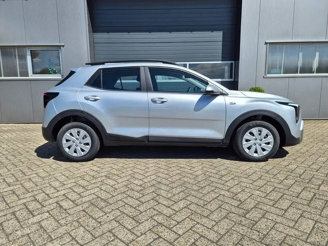 Kia Stonic - Thumbnail 6