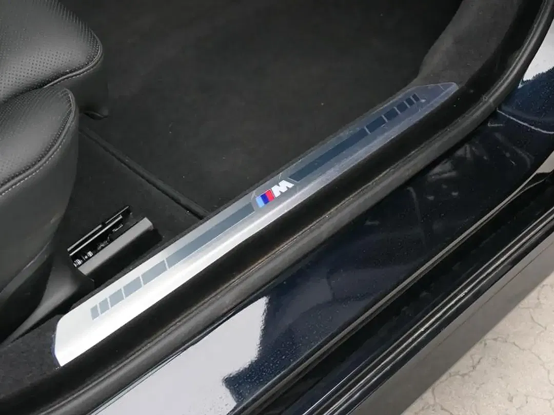 BMW i7 - Thumbnail 11