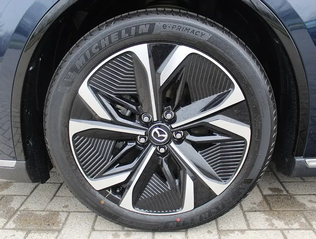 Mazda 6e - Thumbnail 8
