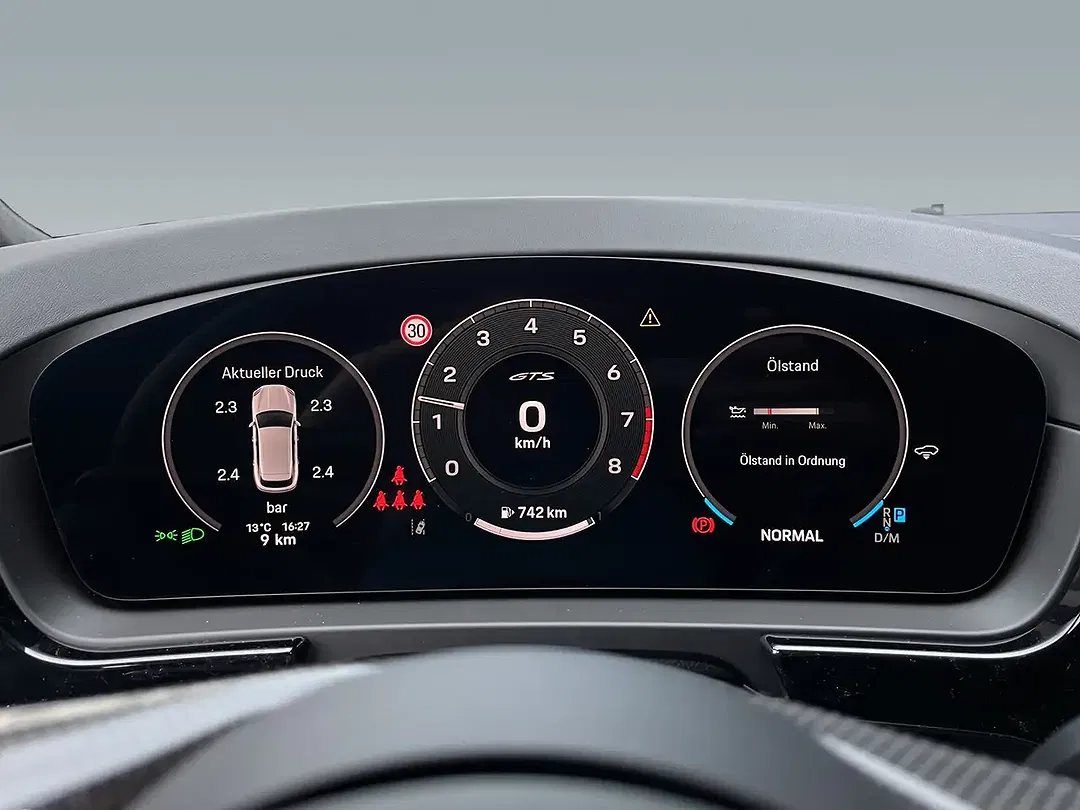 Porsche Cayenne - Thumbnail 12