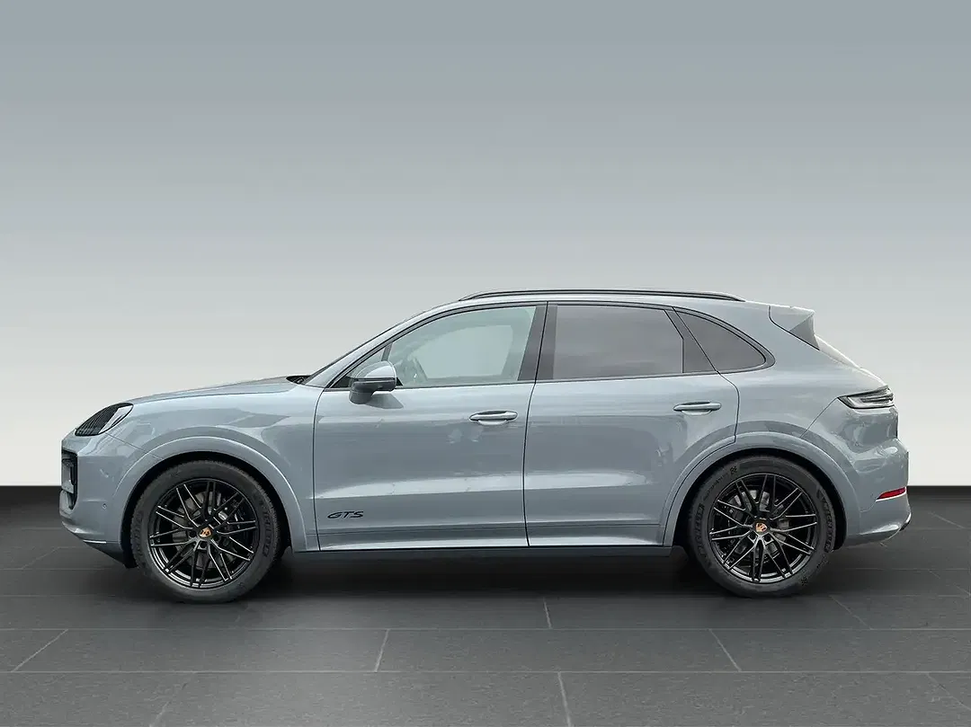 Porsche Cayenne - Thumbnail 2