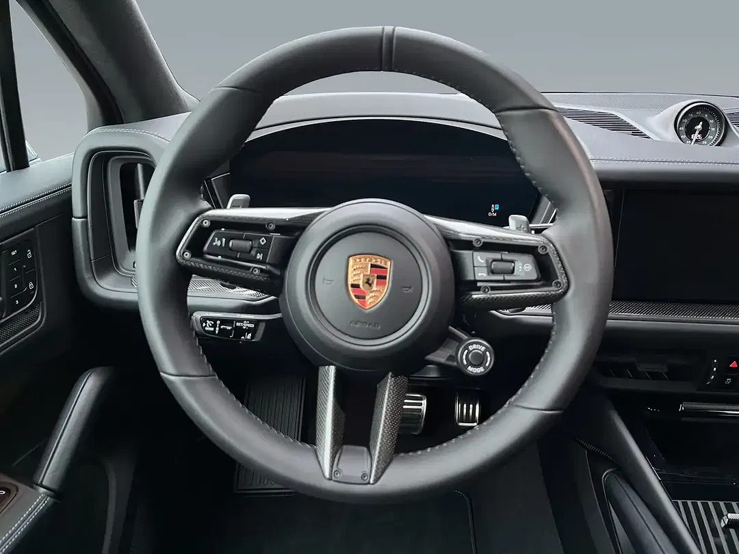 Porsche Cayenne - Thumbnail 9