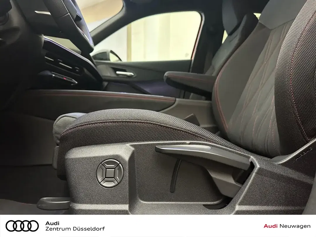 Audi Q3 - Thumbnail 11