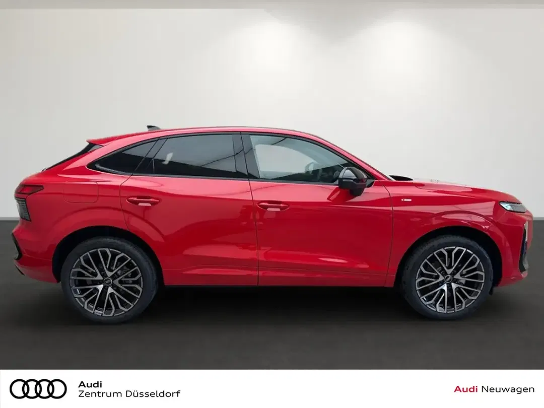 Audi Q3 - Thumbnail 2