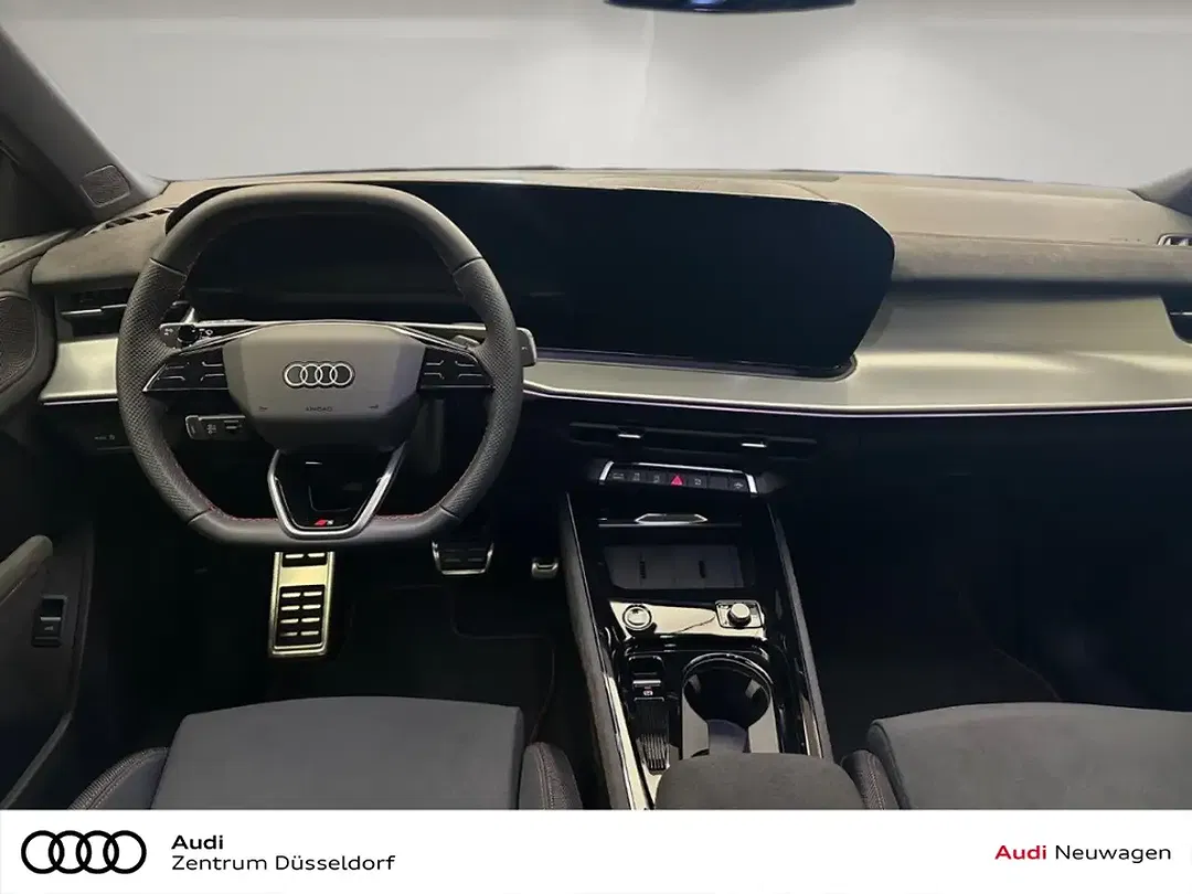 Audi Q3 - Thumbnail 5