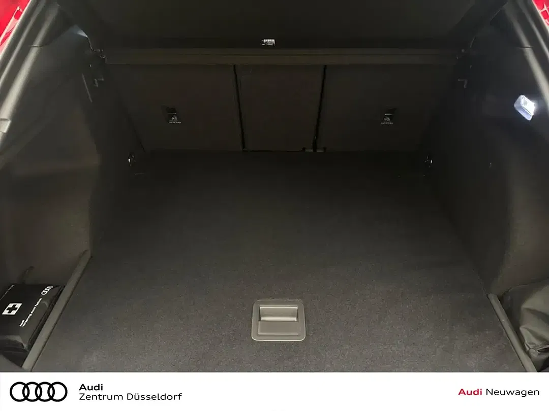 Audi Q3 - Thumbnail 7