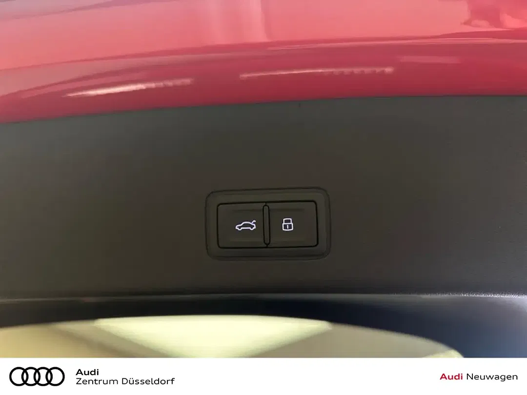 Audi Q3 - Thumbnail 9