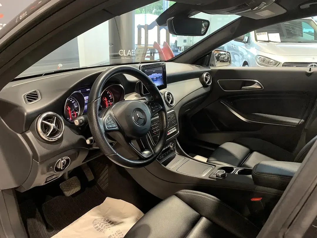Mercedes-Benz CLA 200 - Thumbnail 10