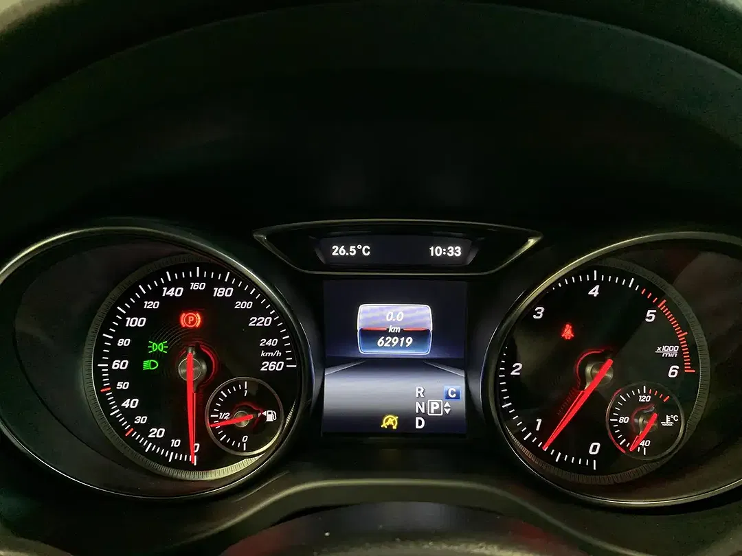 Mercedes-Benz CLA 200 - Thumbnail 13