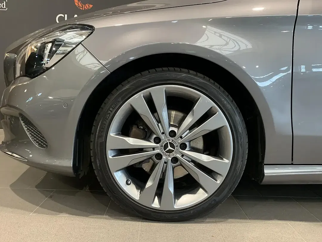 Mercedes-Benz CLA 200 - Thumbnail 9