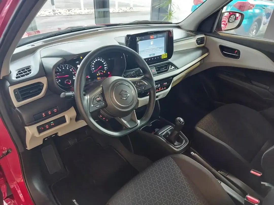 Suzuki Swift - Thumbnail 12
