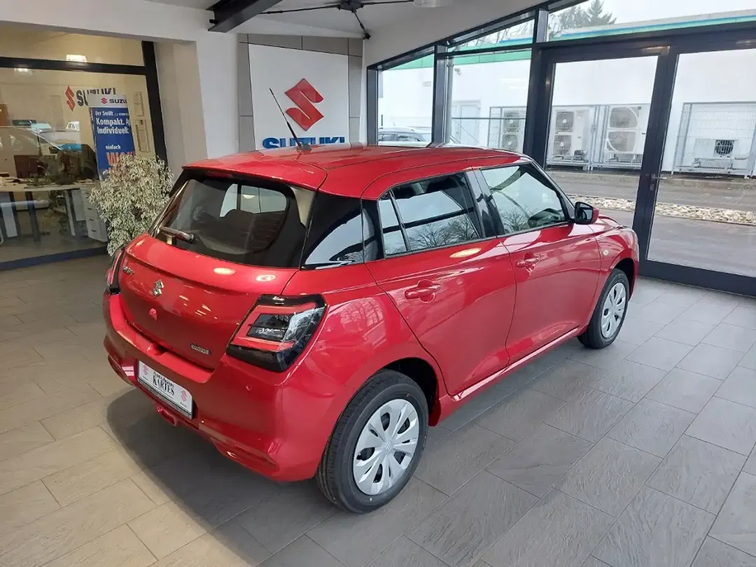 Suzuki Swift - Thumbnail 7
