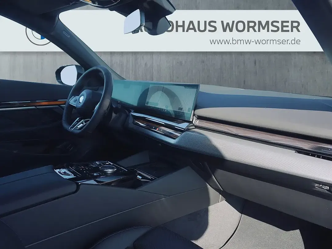 BMW 530 - Thumbnail 11
