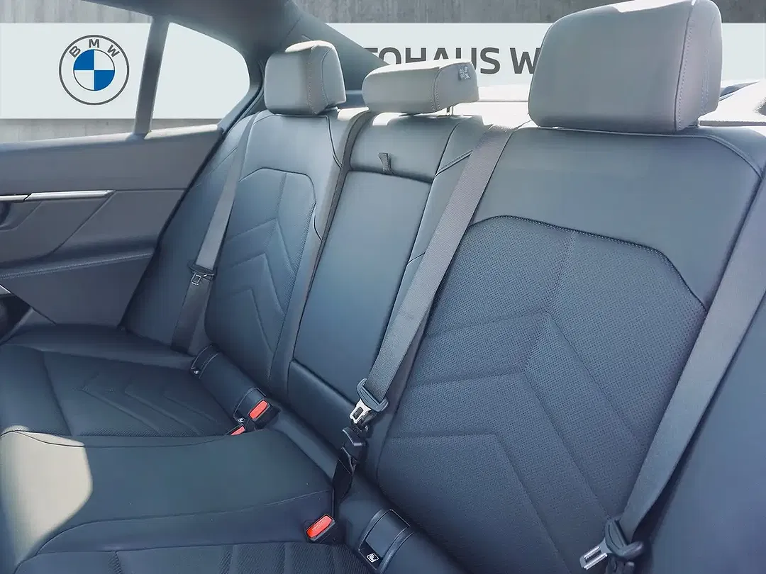 BMW 530 - Thumbnail 12