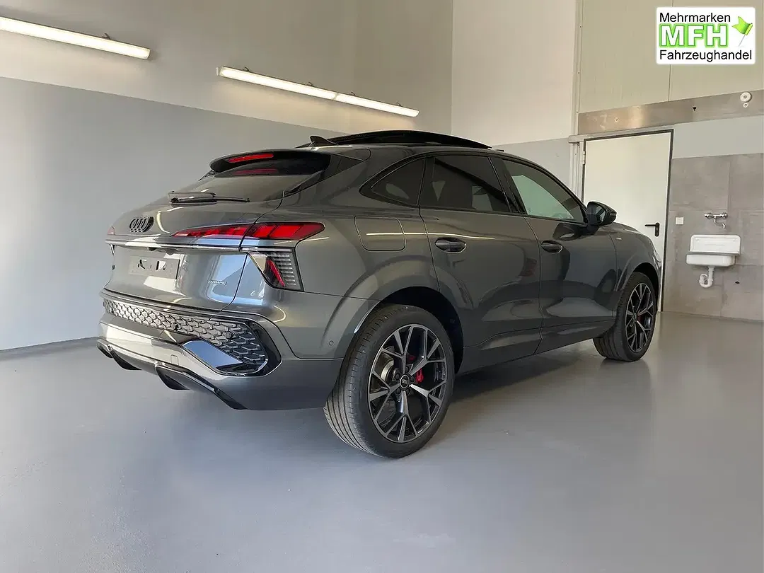 Audi Q3 - Thumbnail 4