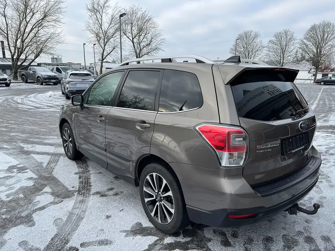 Subaru Forester - Thumbnail 3