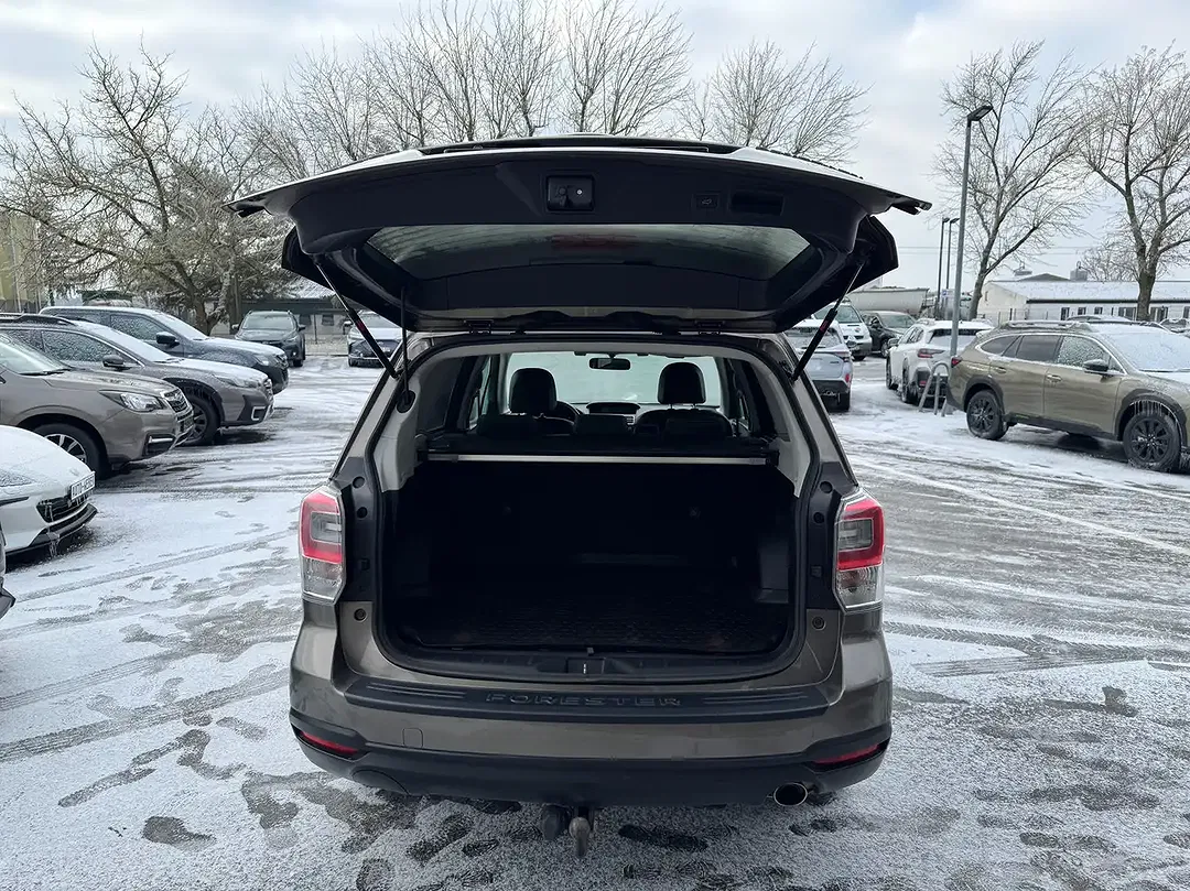Subaru Forester - Thumbnail 5