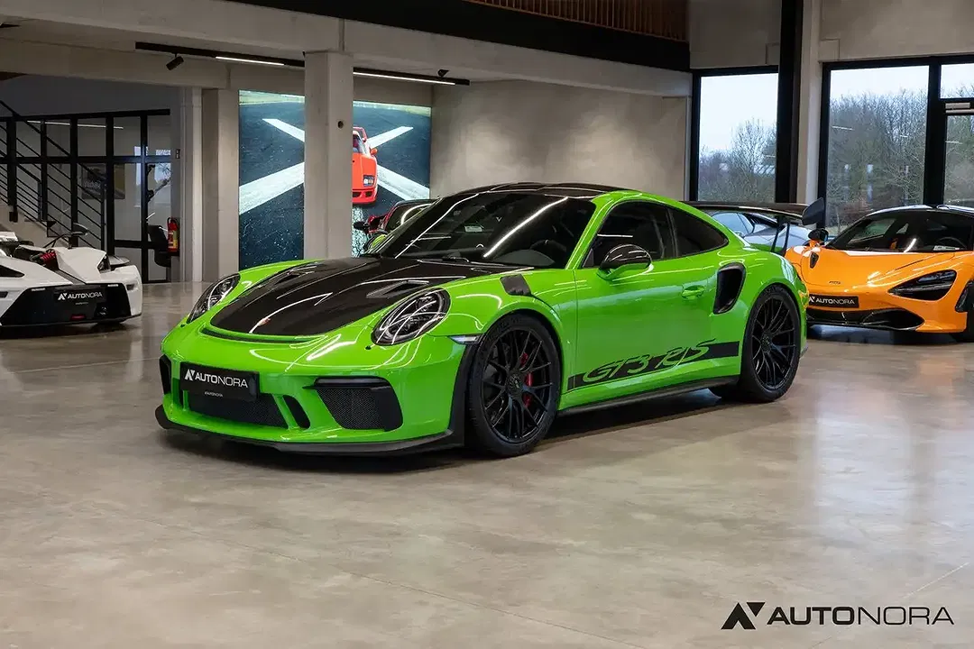 Porsche 991 - Thumbnail 1