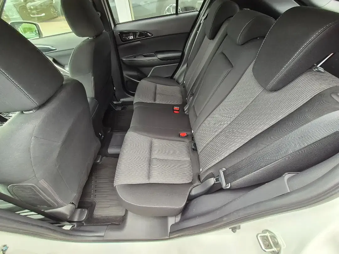 Mitsubishi Eclipse Cross - Thumbnail 10