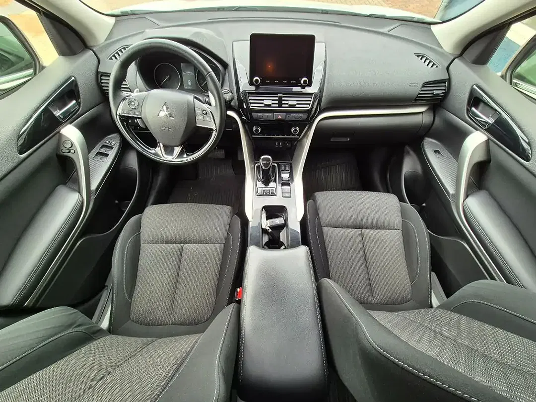Mitsubishi Eclipse Cross - Thumbnail 12
