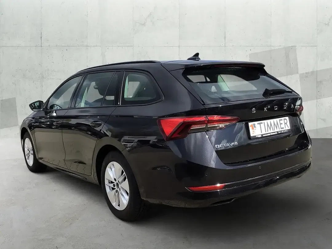 Skoda Octavia - Thumbnail 3