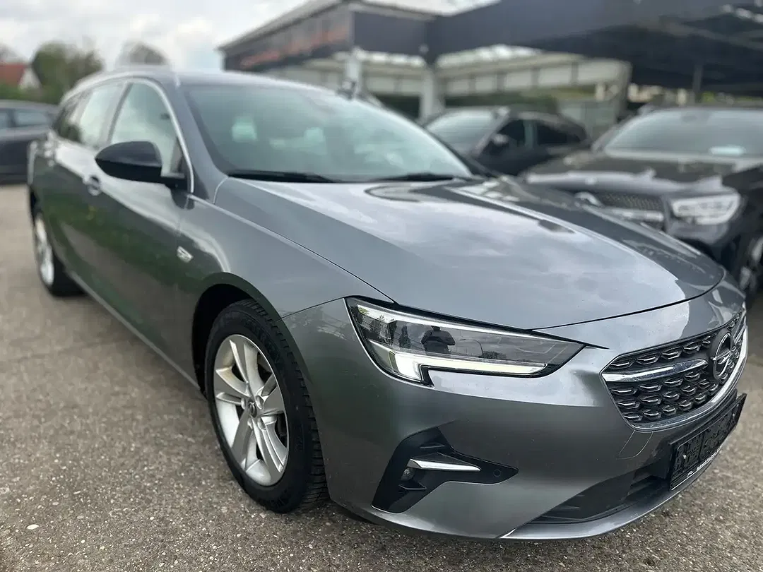 Opel Insignia - Thumbnail 3