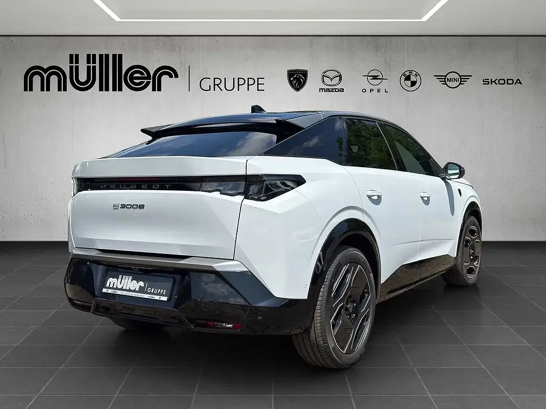 Peugeot 3008 - Thumbnail 2