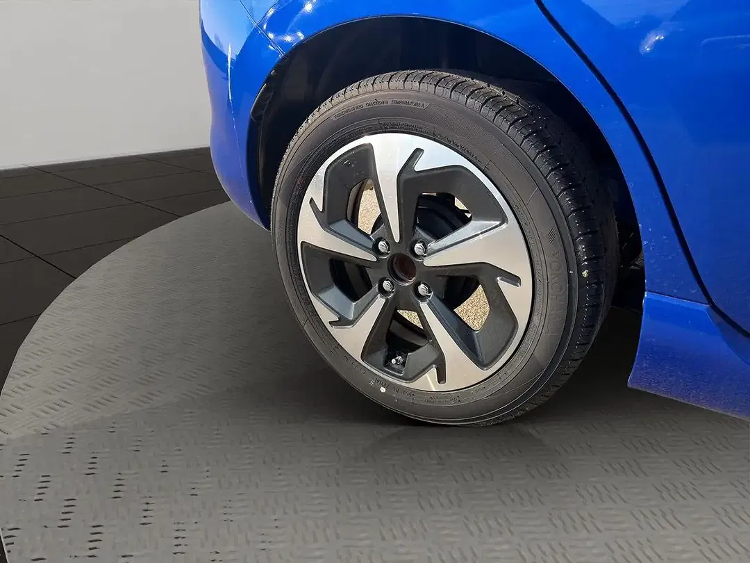 Suzuki Swift - Thumbnail 10