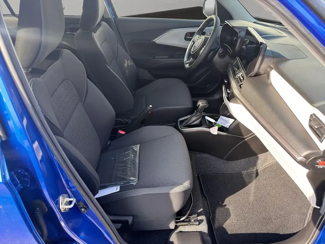 Suzuki Swift - Thumbnail 13