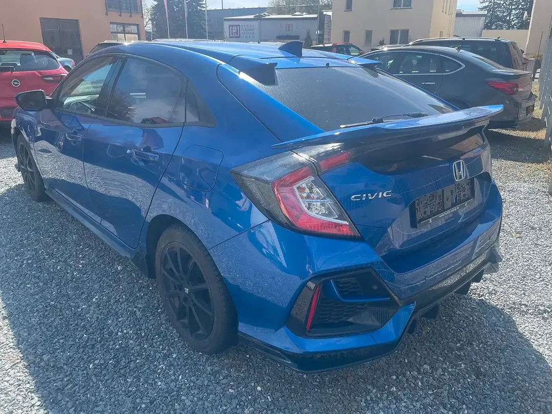 Honda Civic - Thumbnail 6