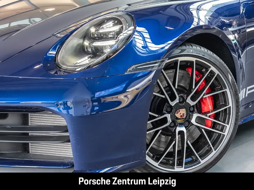 Porsche 992 - Thumbnail 12