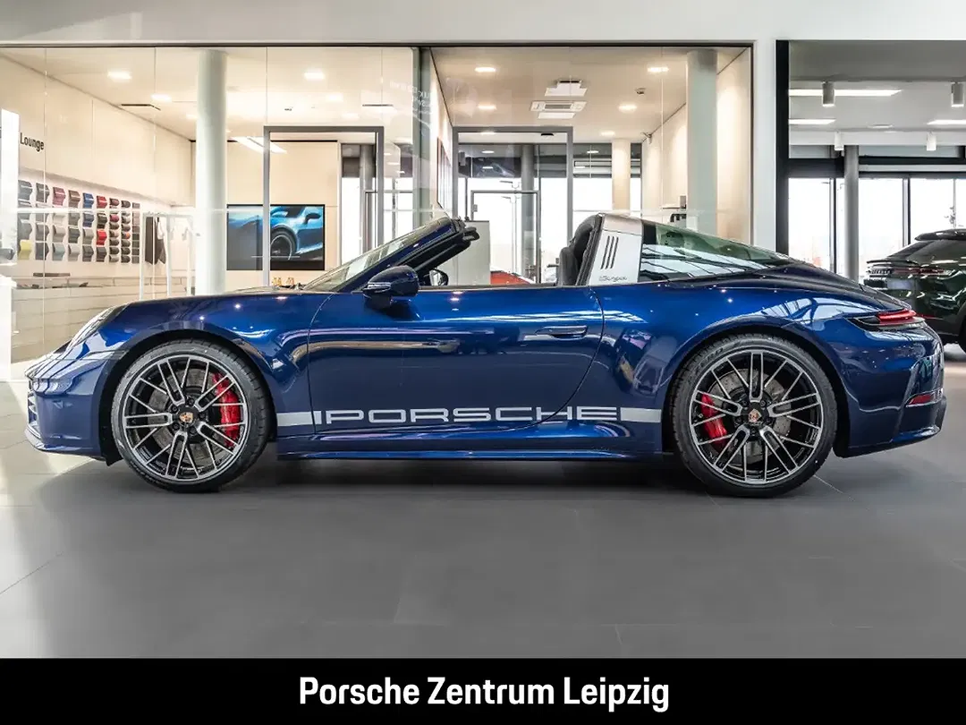 Porsche 992 - Thumbnail 8