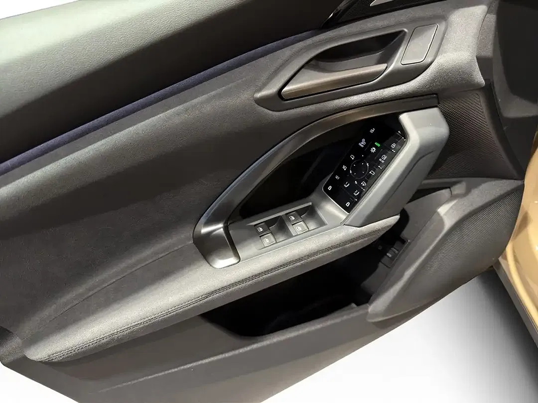 Audi Q5 - Thumbnail 11