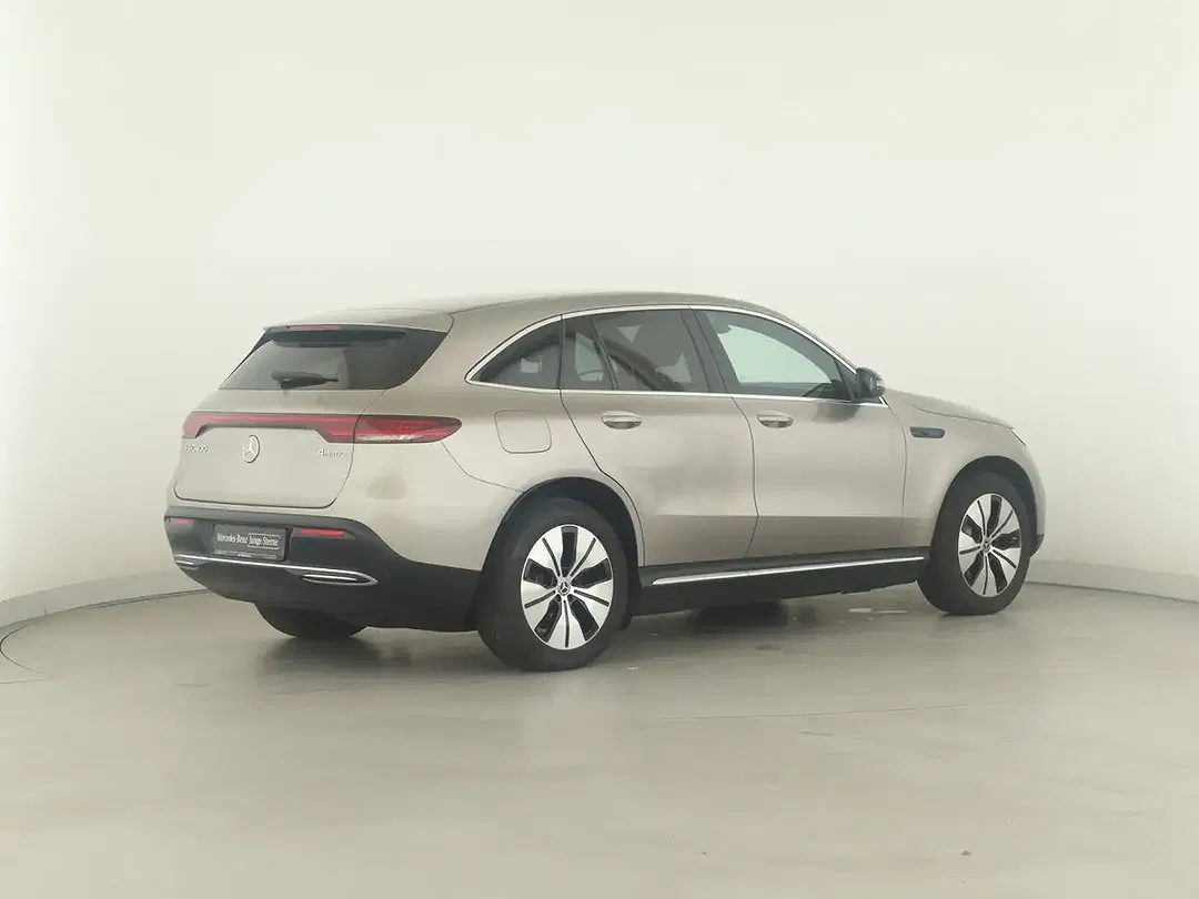 Mercedes-Benz EQC 400 - Thumbnail 6