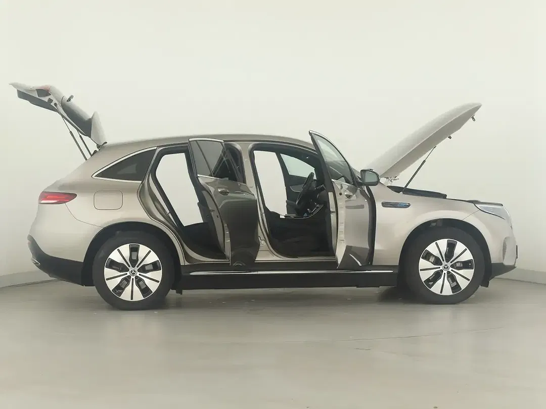Mercedes-Benz EQC 400 - Thumbnail 8