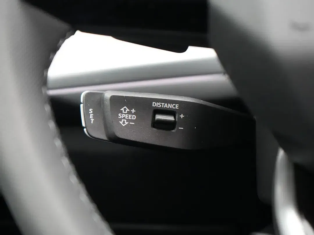 Audi Q3 - Thumbnail 9